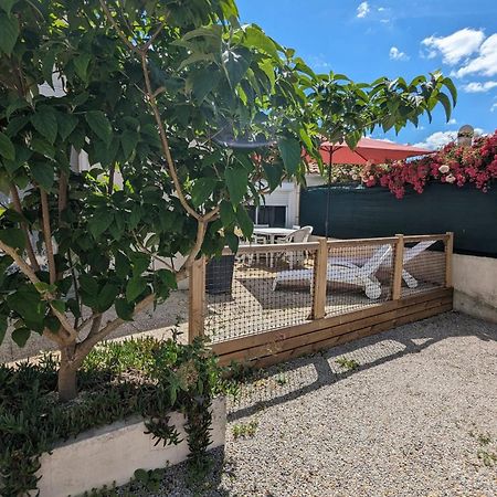 Spacious Nest With Terrace Near The Beach Saint-Hilaire-de-Talmont Eksteriør bilde