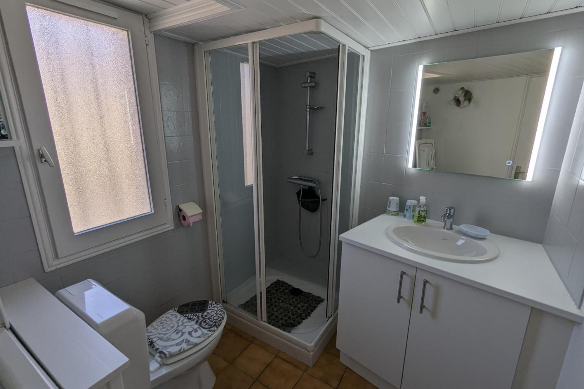 Spacious Nest With Terrace Near The Beach Saint-Hilaire-de-Talmont Eksteriør bilde