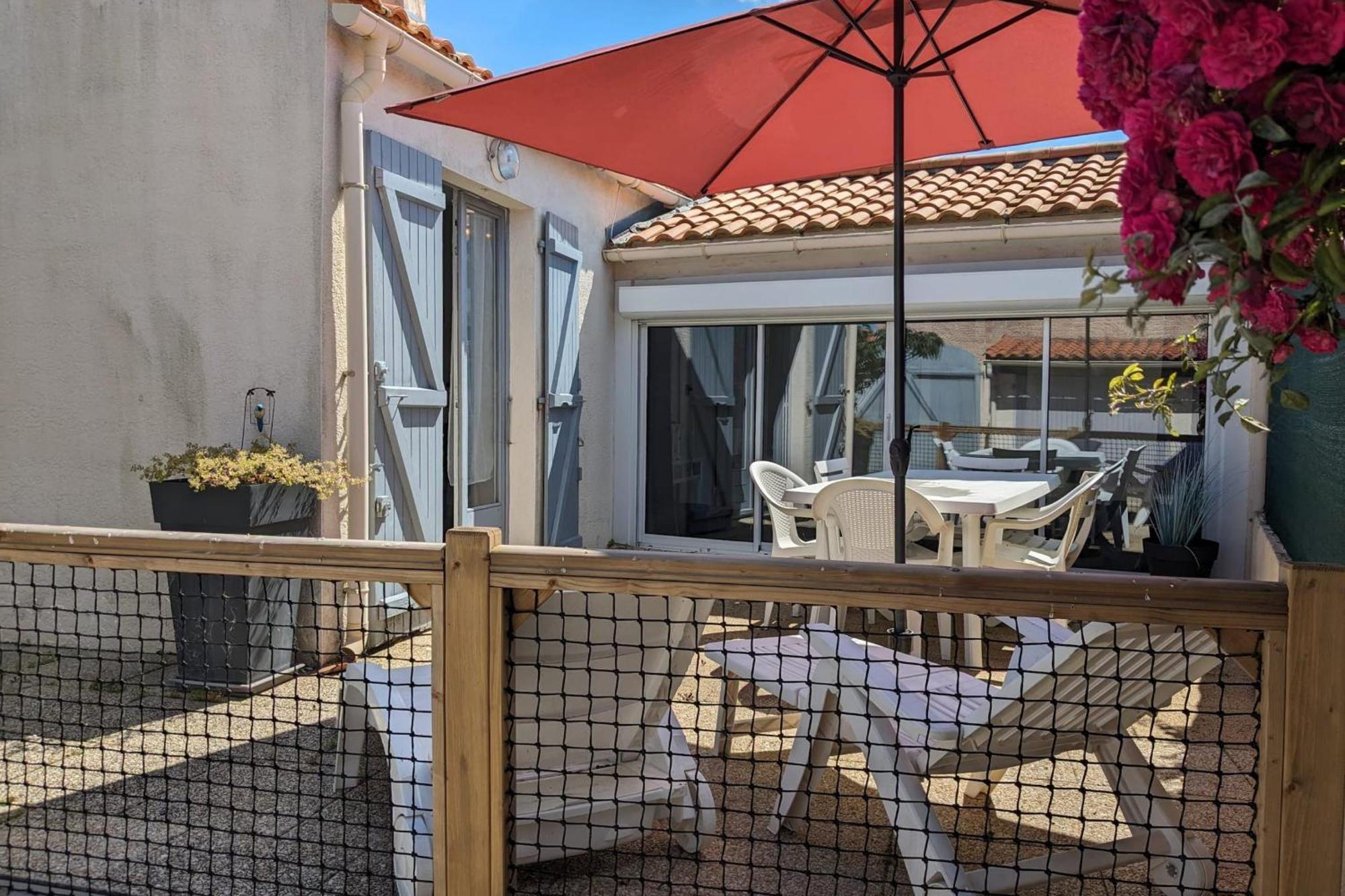 Spacious Nest With Terrace Near The Beach Saint-Hilaire-de-Talmont Eksteriør bilde